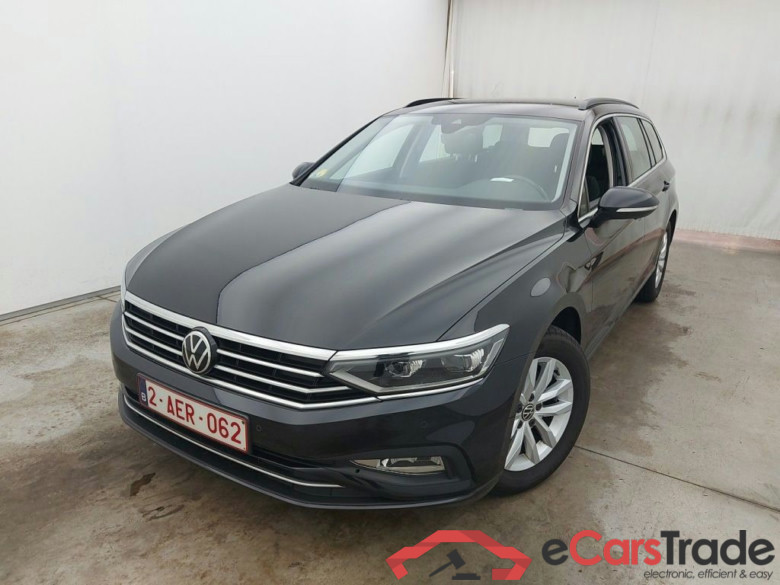 Volkswagen Passat Variant 2.0 TDI 90kW DSG Style Business 5d #1