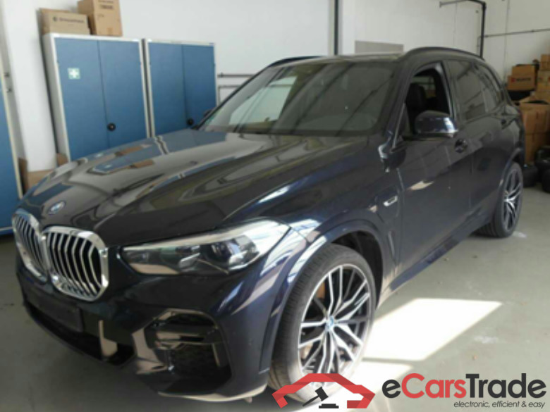 Baureihe X5 xDrive 45 e M Sport 3.0 290KW AT8 E6d #1