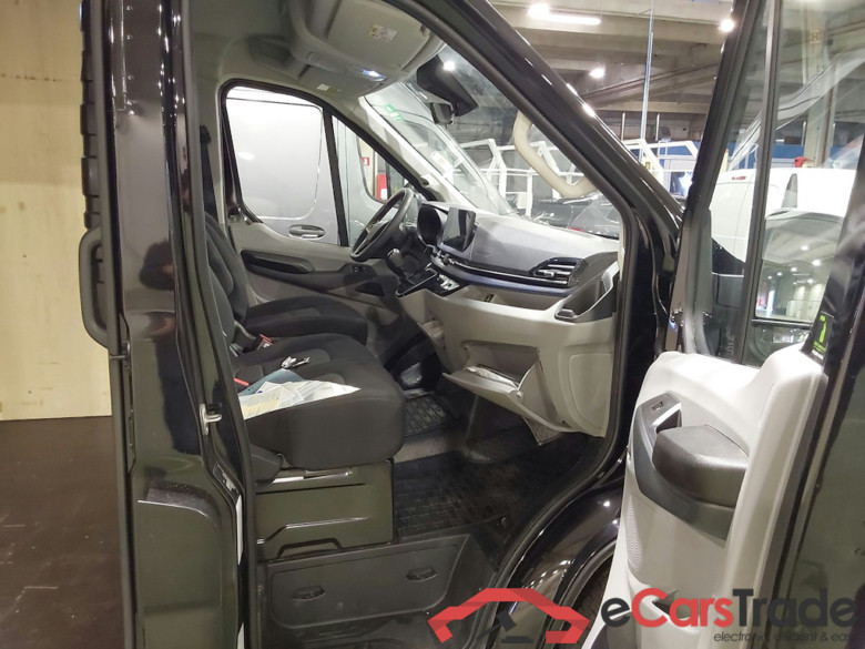 MAXUS DELIVER 9 2.0 D 108KW L3H2 FWD 3.5T LUXURY #1
