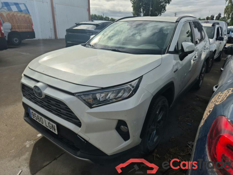 TOYOTA Rav4 / 2018 / 5P / todoterreno 2.5l 220H Advance 4WD #1