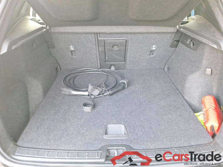 VOLVO XC40 1.5 T4 PHEV INSCRIPTION EXPR. DCT