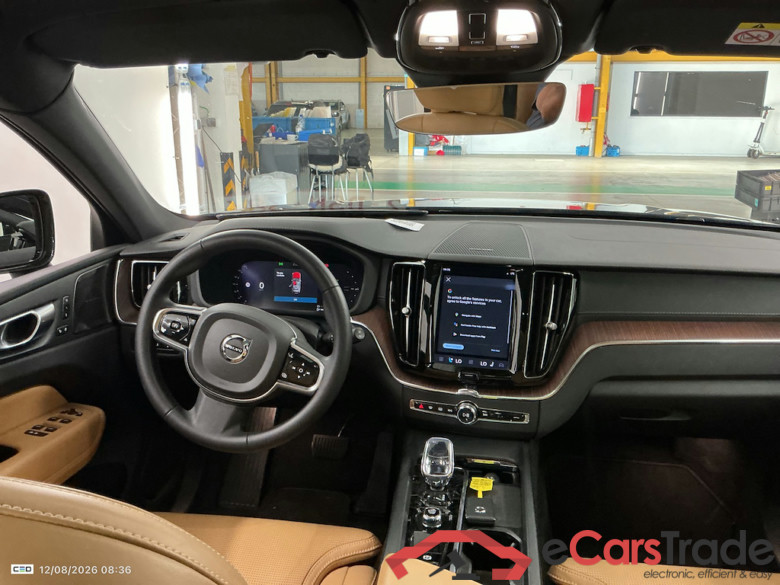 VOLVO XC60 2.0 T6 PHEV ULTIMATE DARK AUTO 4WD