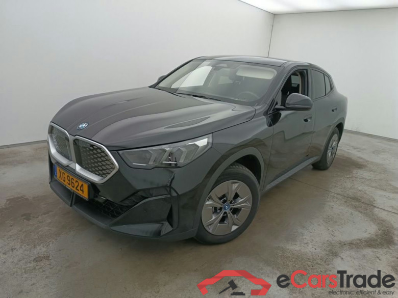 BMW iX2 xDrive30 Aut #1