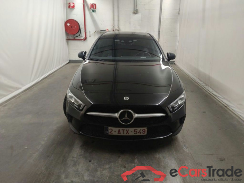 Mercedes-Benz A-Klasse Limousine A 250e Business Solution 4d #5