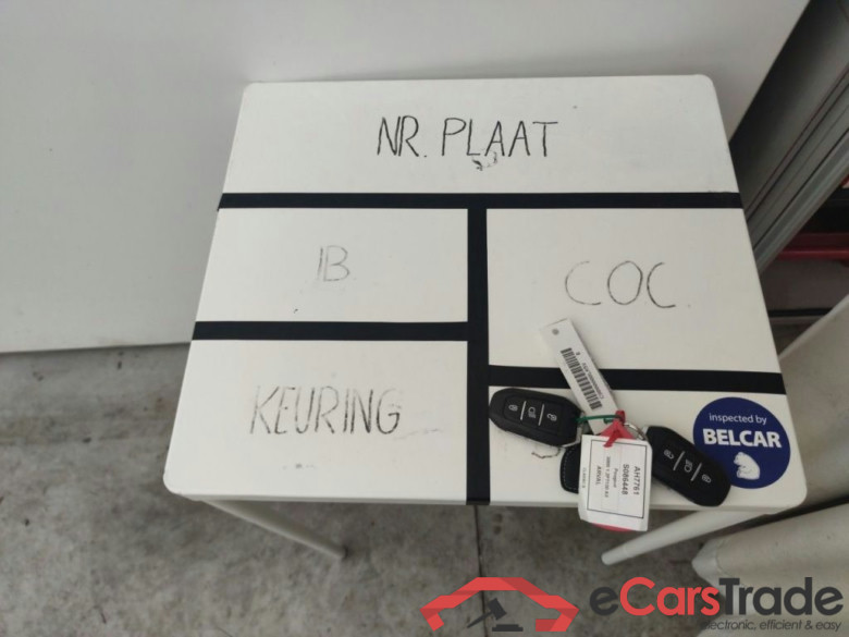 PEUGEOT 3008 - 2021 1.2 PureTech Allure Pack (EU6.4) 5d #4