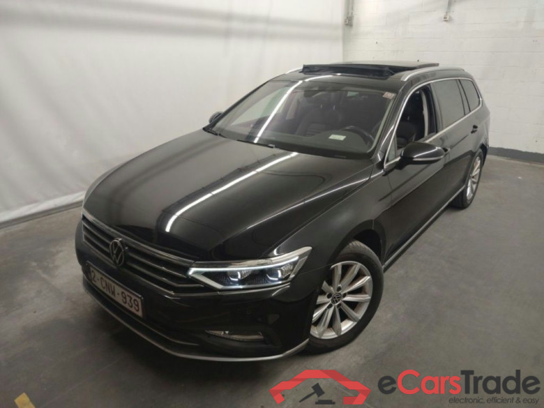 Volkswagen Passat Variant 2.0 TDI 90kW DSG Elegance Business 5d #1