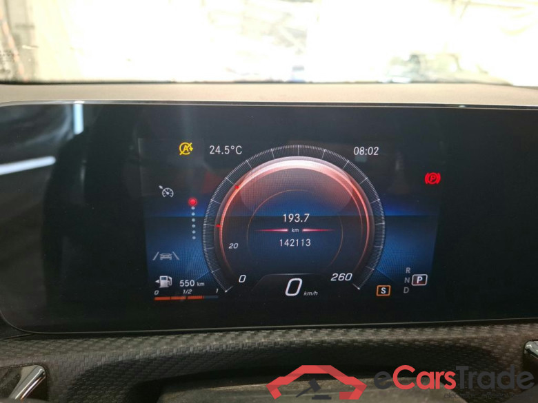 MERCEDES-BENZ Classe A Compact / 2018 / 5P / Berline A 180 Business Line 7G-DCT #6