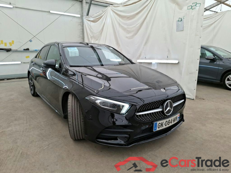 MERCEDES-BENZ Classe A Berline / 2018 / 4P / Berline A 200 d AMG Line 8G-DCT #4