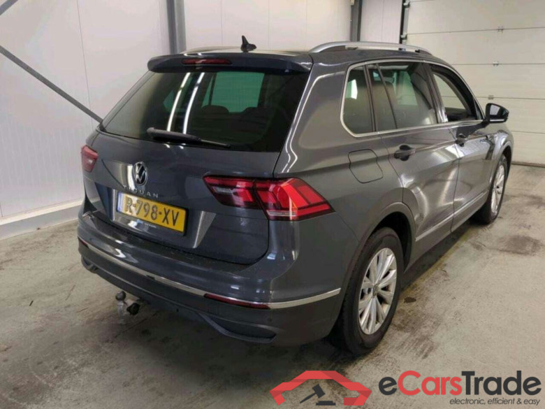 VOLKSWAGEN Tiguan 1.5 TSI Life Bns #2