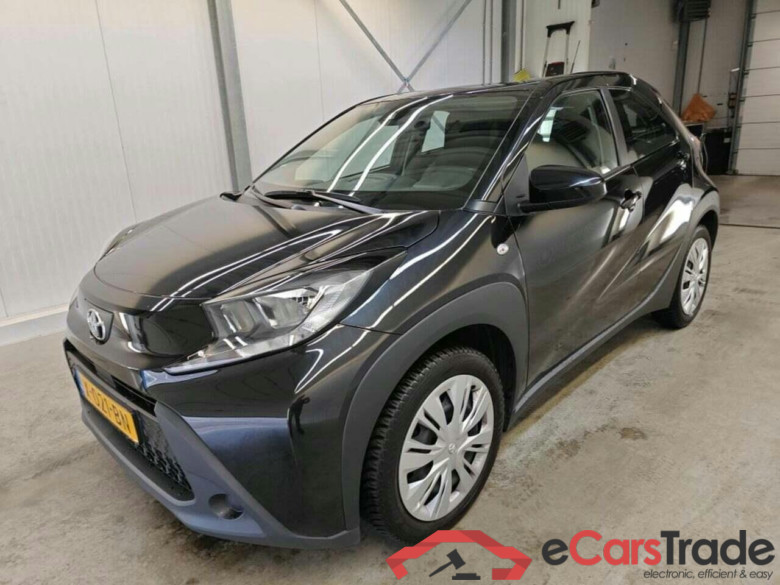TOYOTA Aygo X 1.0 VVT-i MT Play #1