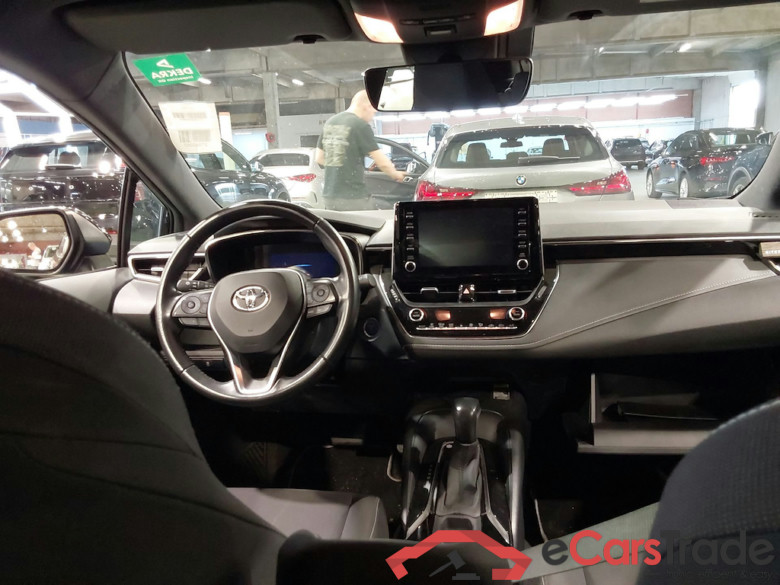 TOYOTA COROLLA 1.8 HYBRID DYNAMIC E-CVT #6