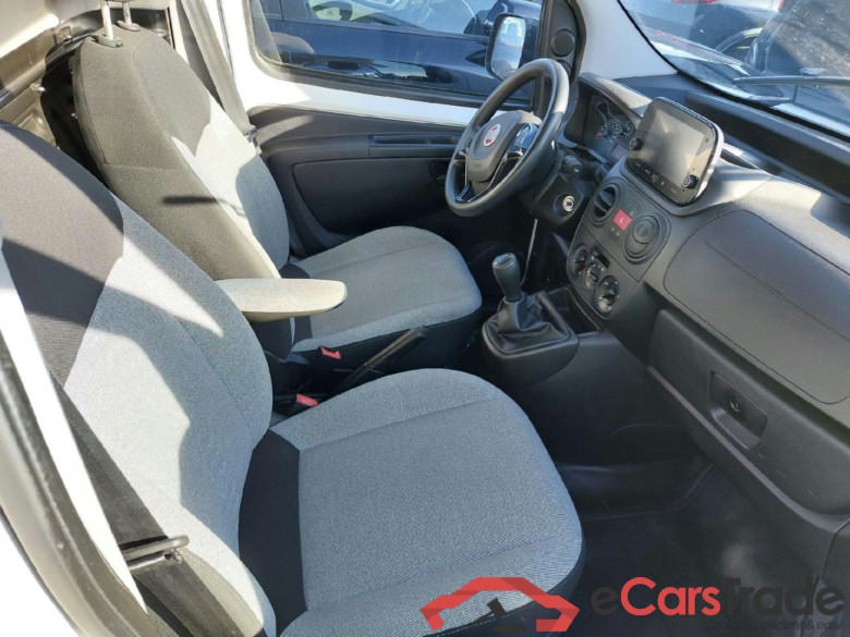 FIAT Fiorino / 2016 / 4P / furgón derivado de turismo Cargo SX N1 1.3 MJet 59 kW (80 CV) #6