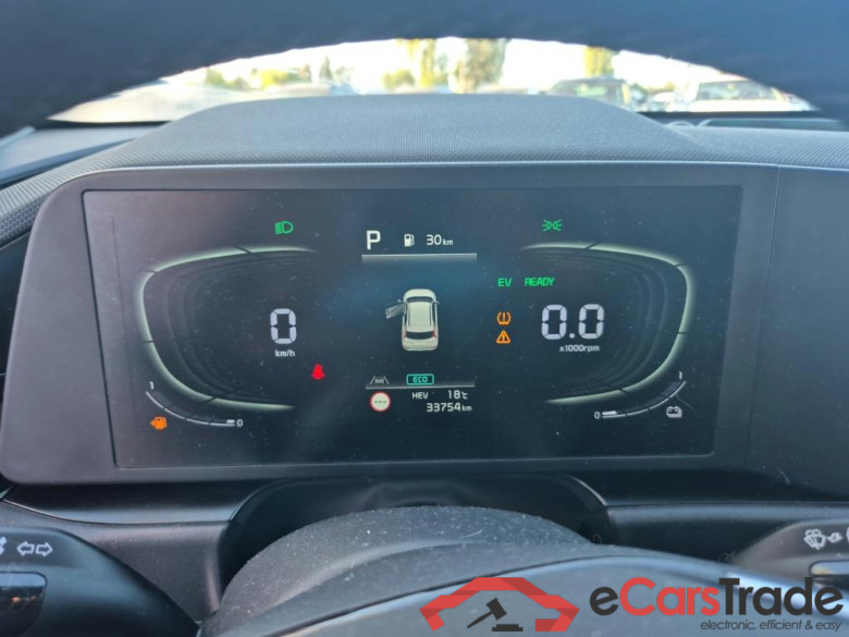 KIA Niro / 2022 / 5P / crossover 1.6 GDi PHEV 135kW (183CV) Concept #4