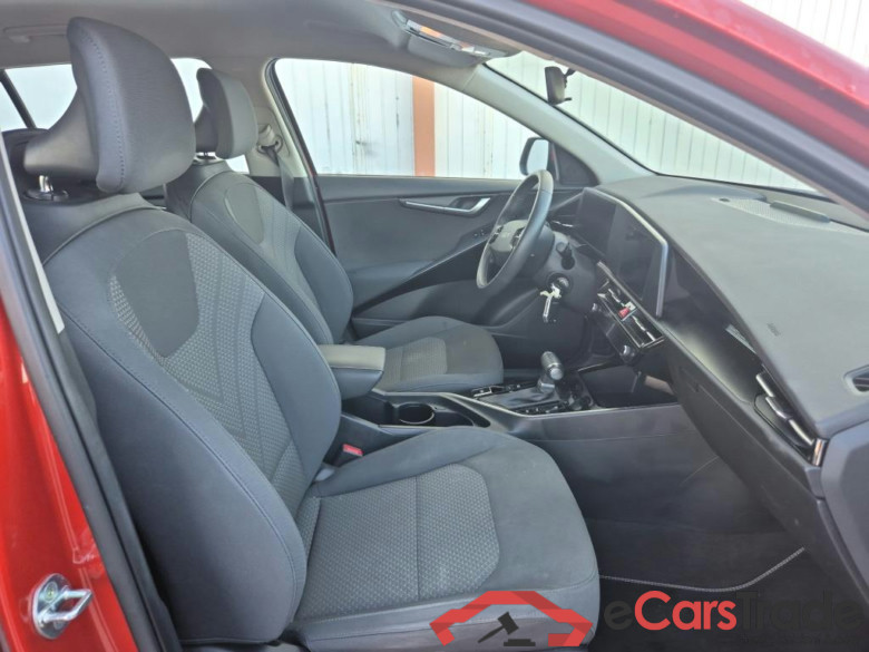 KIA Niro / 2022 / 5P / crossover 1.6 GDi PHEV 135kW (183CV) Concept #6