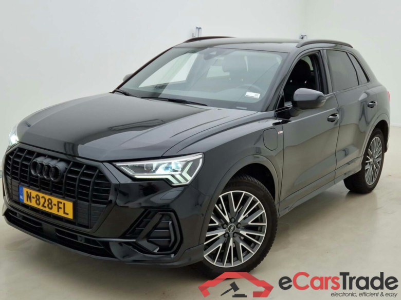 AUDI Q3 45 TFSI E S EDITION