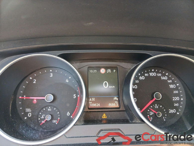 VOLKSWAGEN Tiguan / 2020 / 5P / todoterreno Life 2.0 TDI 110kW (150CV) DSG (AC2) #4