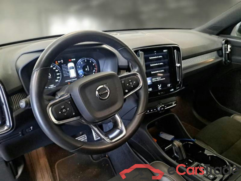 VOLVO XC40 / 2017 / 5P / SUV T3 AUTOMATICO R-DESIGN #4