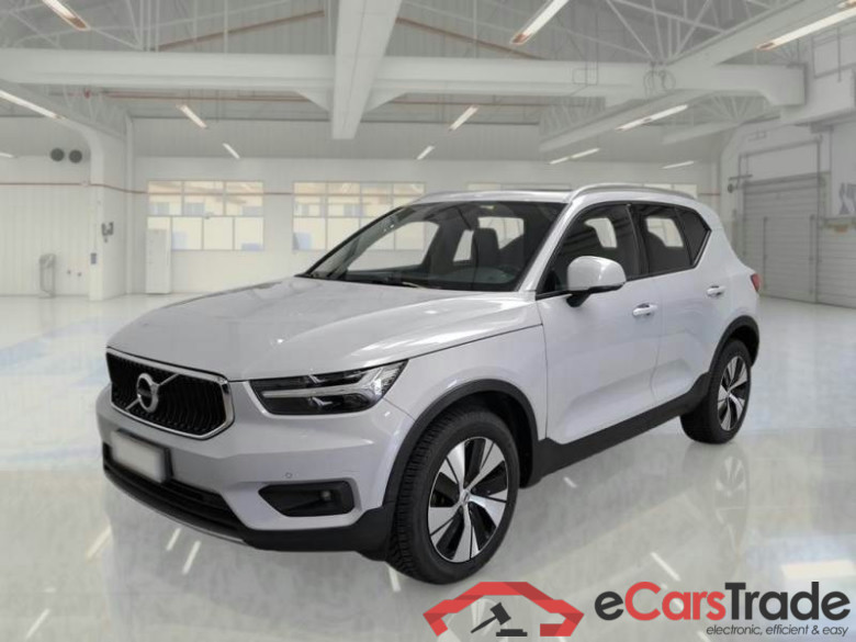 VOLVO XC40 / 2017 / 5P / SUV T3 GEARTRONIC BUSINESS PLUS