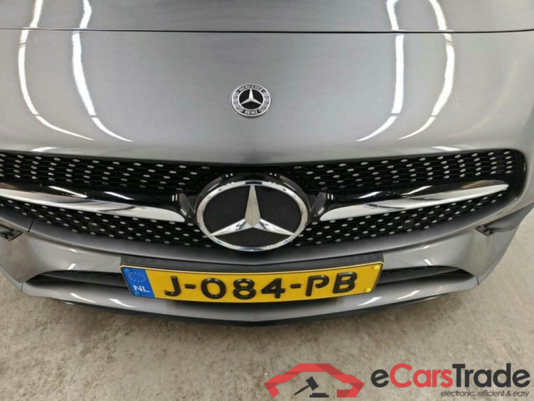 MERCEDES-BENZ CLA-klasse Shooting Brake 200 Bns Sol. AMG #4