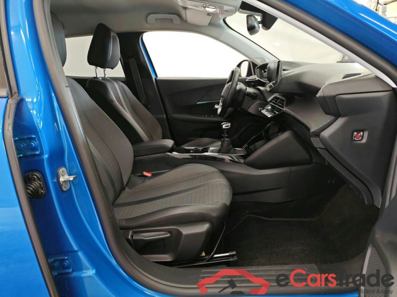 Peugeot 2008 Allure Pack 1.2 Puretech 130 5d #3