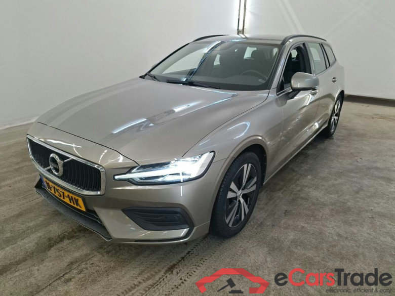 Volvo V60 B3 Automaat Momentum Advantage 5d #1