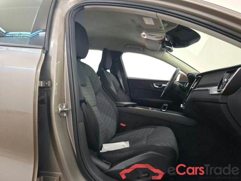 Volvo V60 B3 Automaat Momentum Advantage 5d #3