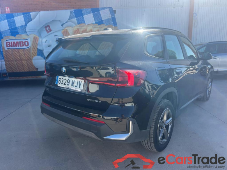 BMW X1 / 2022 / 5P / todoterreno sDrive18d #2