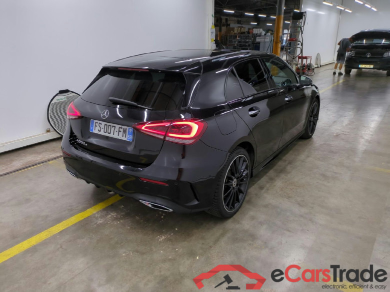 MERCEDES-BENZ Classe A Compact / 2018 / 5P / Berline A 250 e AMG Line 8G-DCT #4