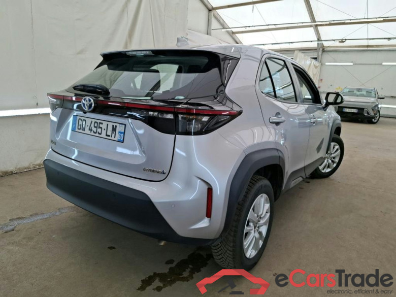TOYOTA Yaris Cross Hybride / 2021 / 5P / SUV 1.5 HYBRID 116H DYNAMIC BUSINESS BEY AWD #3