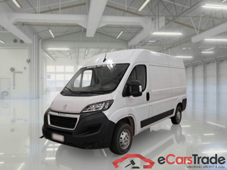 PEUGEOT BOXER / 2014 / 4P / FURGONE 333 L2H2 2.2 BLUEHDI 140CV SeS #1