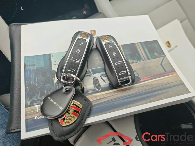 PORSCHE Taycan 300 kW #6