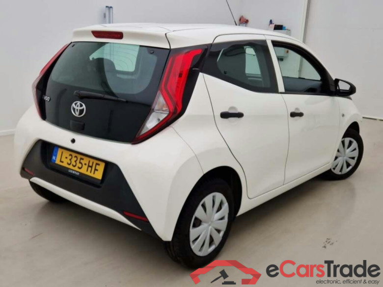 TOYOTA Aygo 1.0 VVT-i x-fun #2