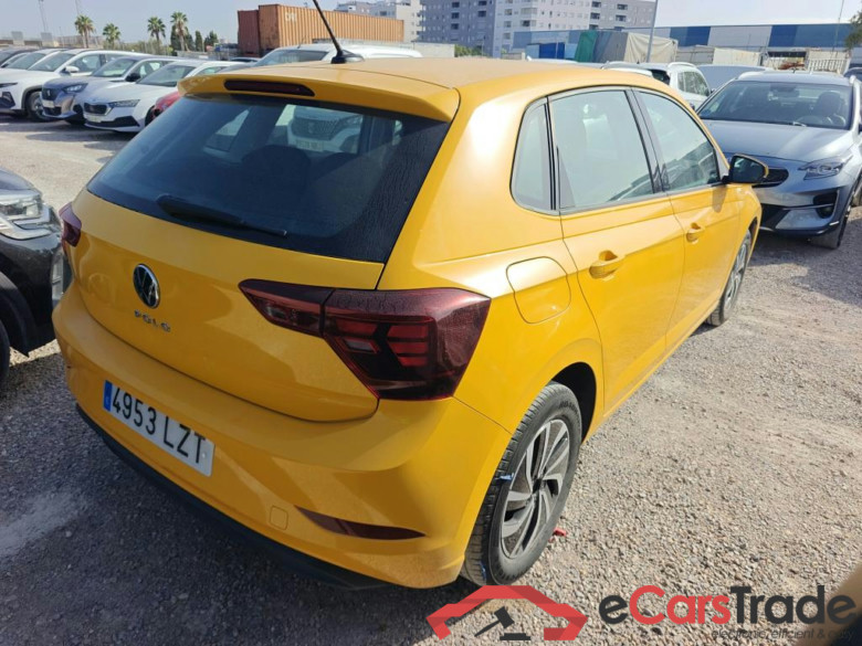 VOLKSWAGEN Polo / 2021 / 5P / berlina con portón Life 1.0 TSI 70kW (95CV) #2
