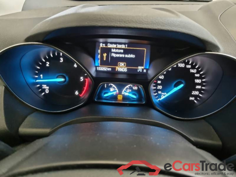 FORD KUGA / 2016 / 5P / SUV 2.0 TDCI 120CV PSHIFT SeS 2WD BUSINESS #4