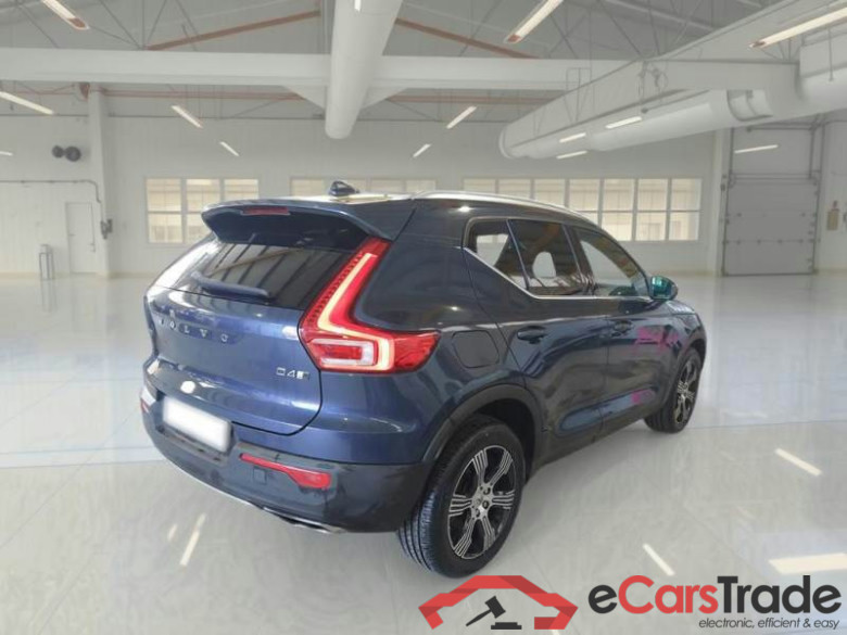 VOLVO XC40 / 2017 / 5P / SUV (V.M.)D4 AWD Geartronic Inscription #2