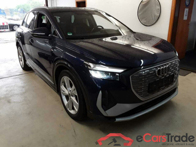 Audi Q4 e-tron  #1