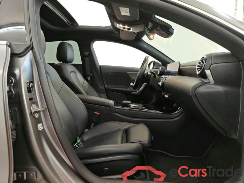 Mercedes-Benz CLA Shooting Brake CLA 200 DCT Bus. Solution Luxury 5d #3