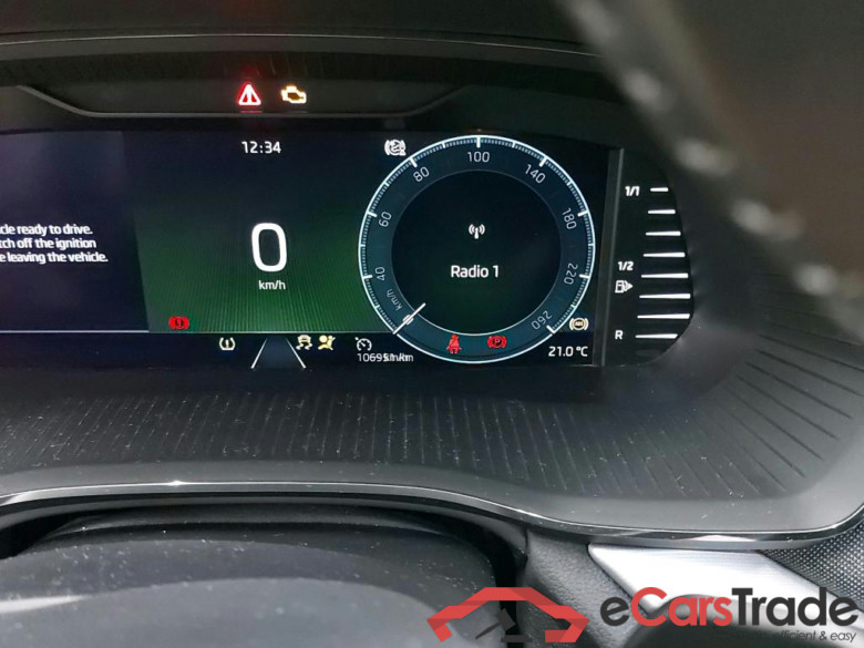 SKODA - SKO OCTAVIA COMBI CRTDI 150PK DSG7 Style Pack Launch Towing Hook #5