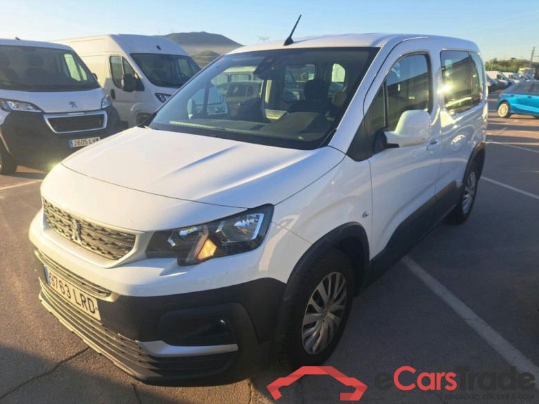PEUGEOT Rifter / 2018 / 4P / combi Active Standard BlueHDi 73kW (IND) (CX2)