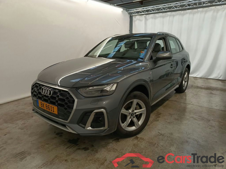 AUDI Q5 DIESEL - 2020 40 TDi 204 Quattro S line S tronic 5d #1