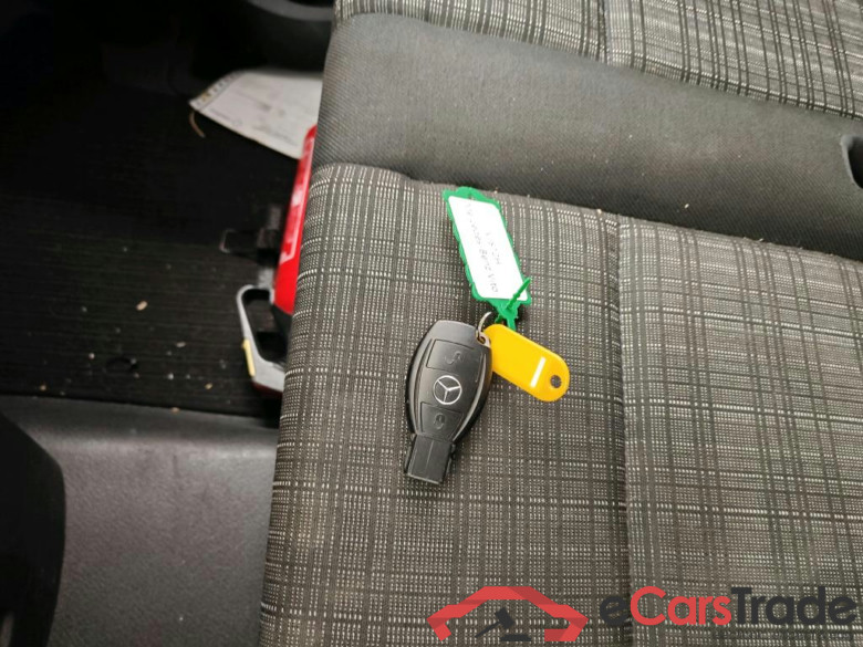 Mercedes-Benz Vito 110CDI Functional XL achteruitrijcamera + Tweezits bijrijdersbank #4
