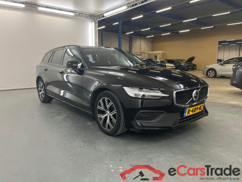 VOLVO V60 2.0 B3 Essential #2