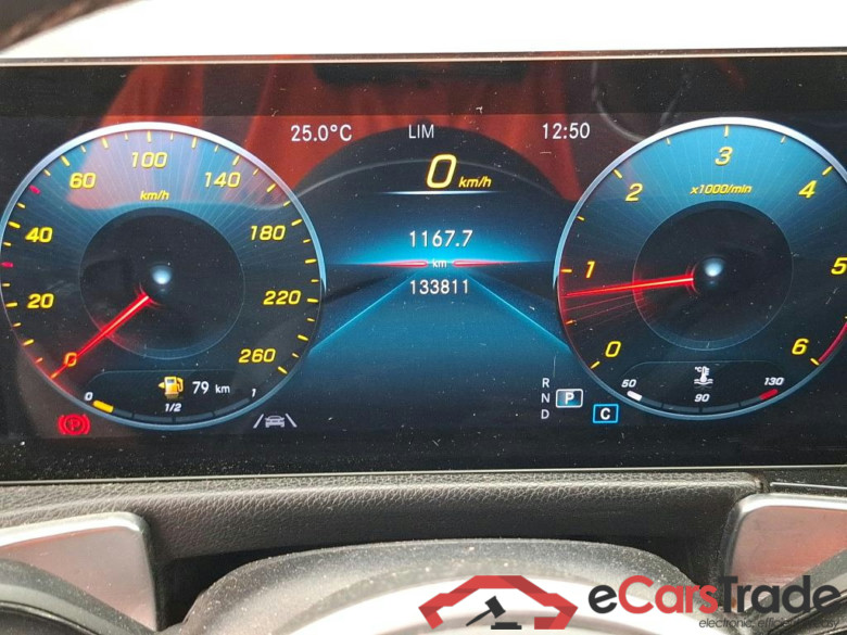 MERCEDES-BENZ GLB / 2019 / 5P / SUV GLB 200 d Business Line #6