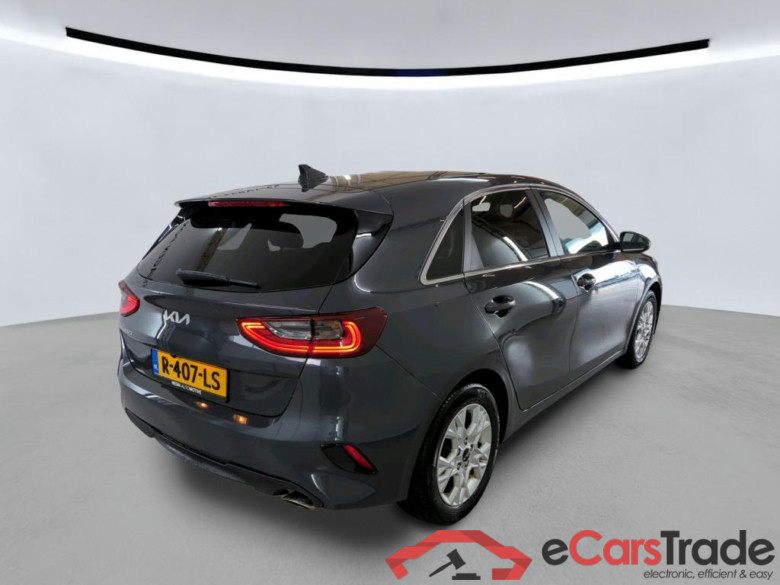 KIA CEE D 117 kW #5