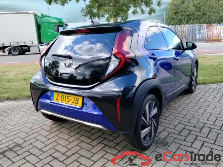 TOYOTA Aygo X 1.0 VVT-i S-CVT Envy #4