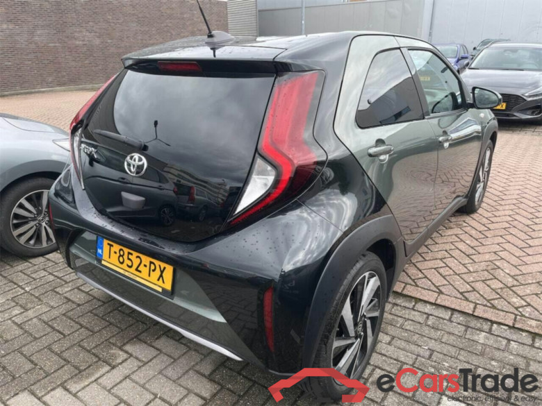 TOYOTA Aygo X 1.0 VVT-i S-CVT Envy #4