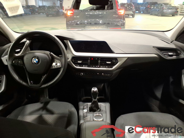 BMW 1 SERIES HATCH 1.5 116I (80KW) #6