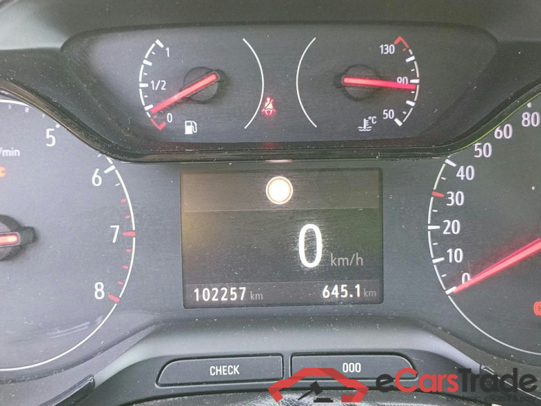 OPEL Crossland / 2020 / 5P / crossover 1.2 81kW (110CV) GS Line #5