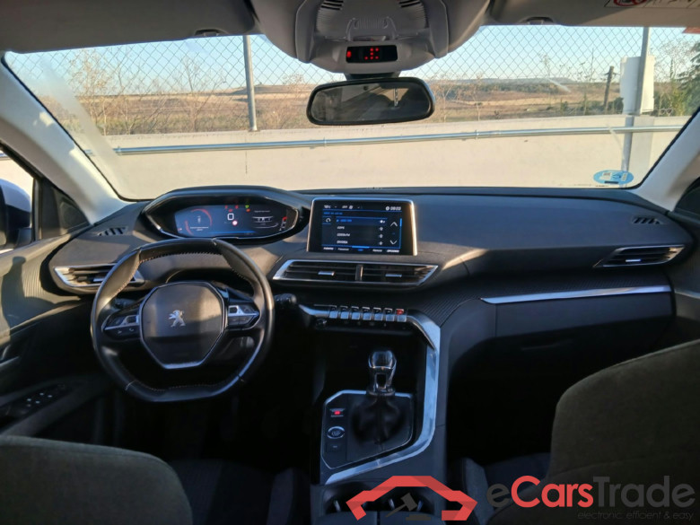 PEUGEOT 5008 / 2020 / 5P / todoterreno 1.5 BlueHDi 96kW (130CV) S&S Active #3