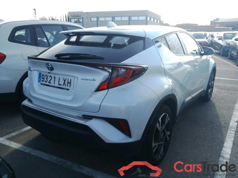 TOYOTA C-HR / 2019 / 5P / todoterreno 1.8 125H Advance #2